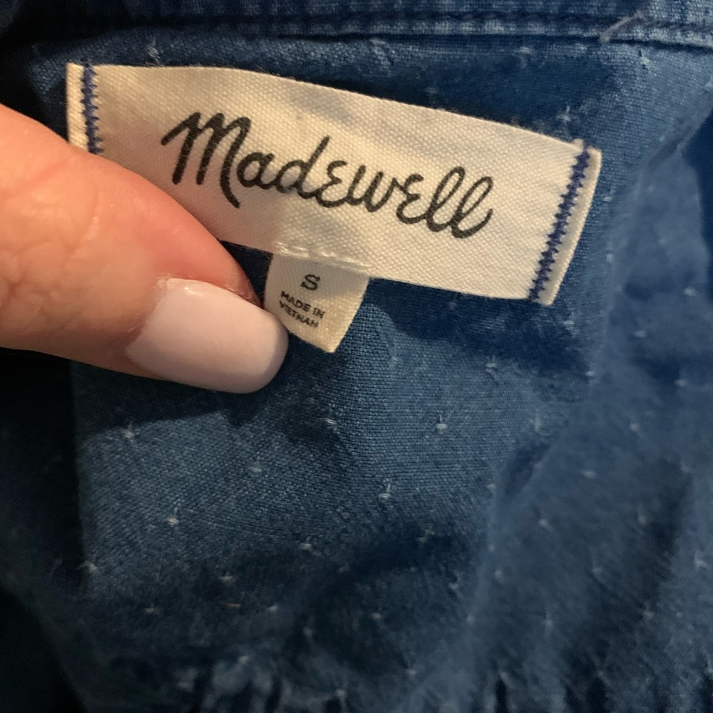 Madewell Chambray Button Down Size Small - image 3